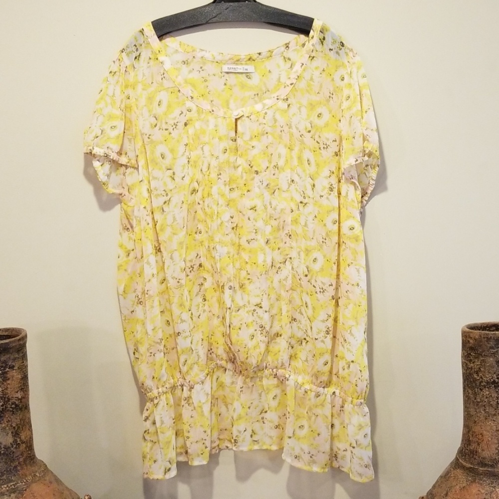 Old Navy Short Sleeved  Top - Sheer w/ Elastic